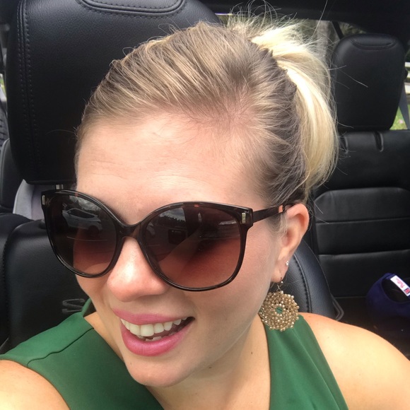 Meet your Posher, Ashley - Picture 1 of 1